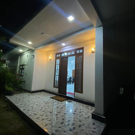 Lalitha Holiday Inn Jaffna Luaran gambar