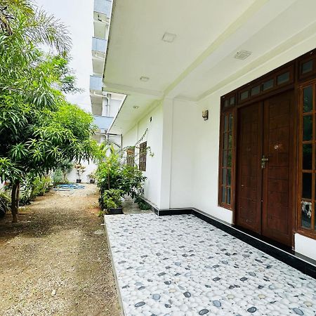 Lalitha Holiday Inn Jaffna Luaran gambar
